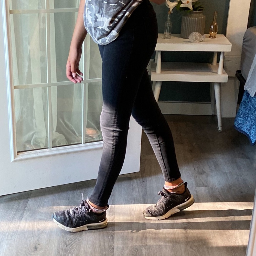 Small or 4, American Eagle outfitters